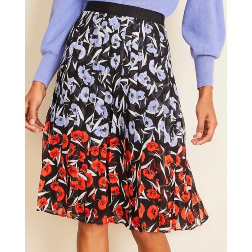 NWT Ann Taylor Multicolored Pleated Skirt 4 Tall
